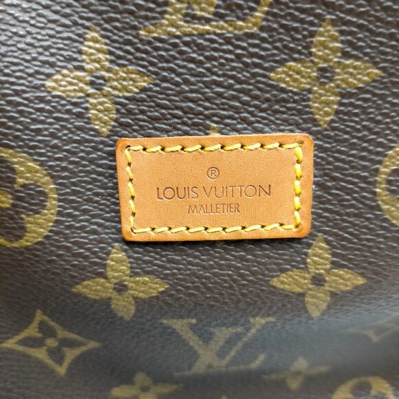 Louis Vuitton Saumur 43 Brown Monogram Shoulder Bag mon895-101525